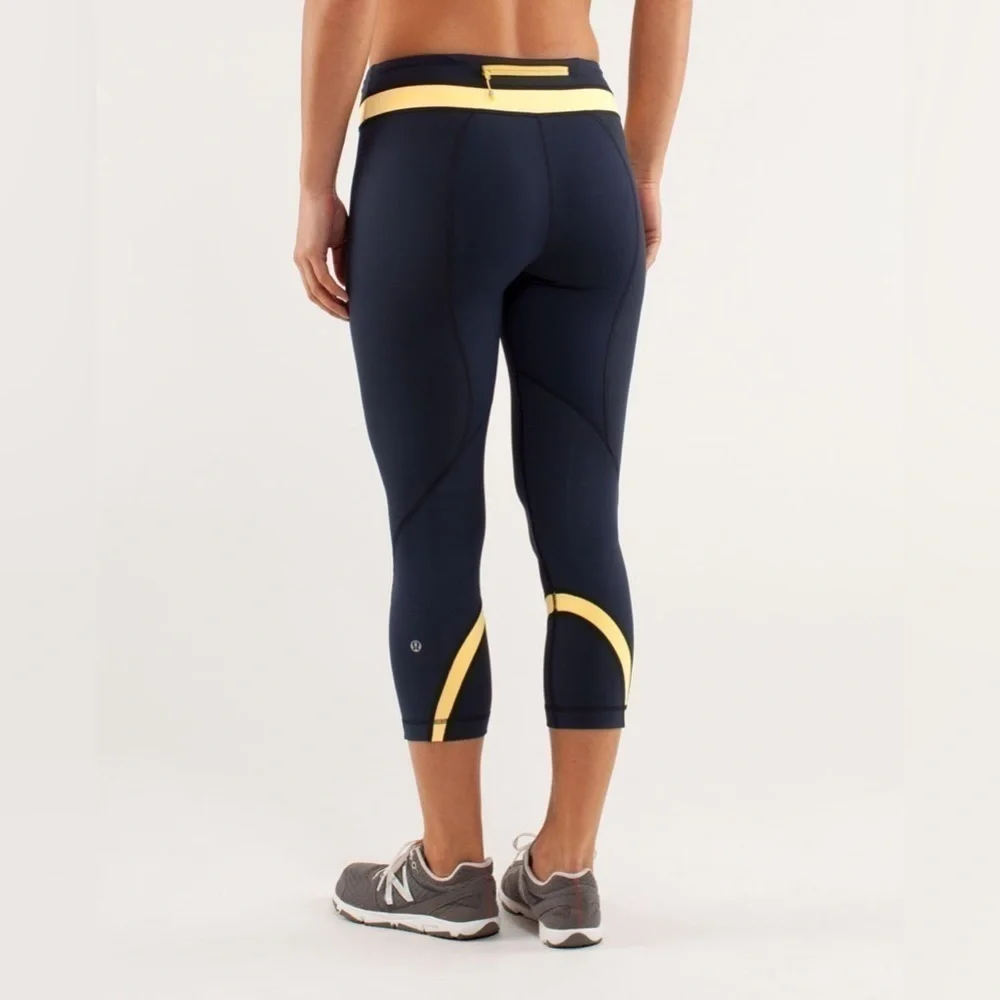 LULULEMON Run: Inspire Crop II Grey Light Green Leggings Size 6 - Picture 3 of 8